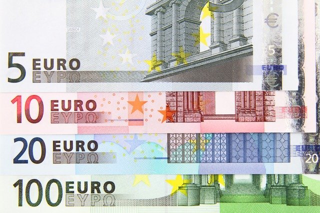 Курс евро превысил 79 рублей