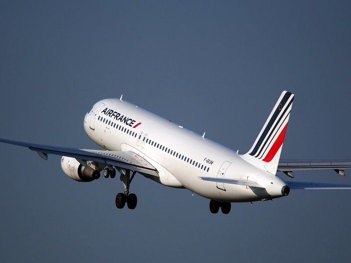 ​Распространение COVID-19 взаимосвязано с авиаперелетами
