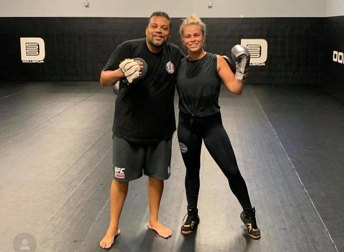 "Мать родная не узнает": как MMA меняют лица красавиц