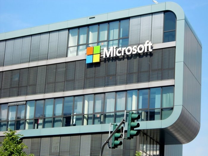 Microsoft вошла в проект по производству беспилотных авто