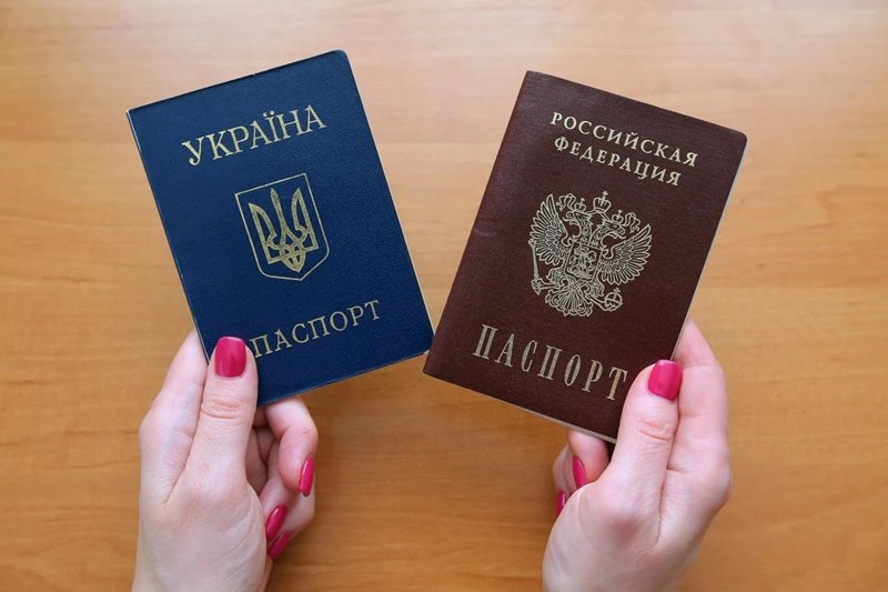 В 2020 году гражданство РФ получили 410 тыс. украинцев