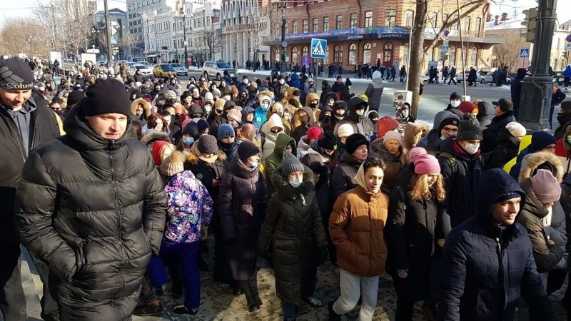 В России начались митинги в поддержку Навального