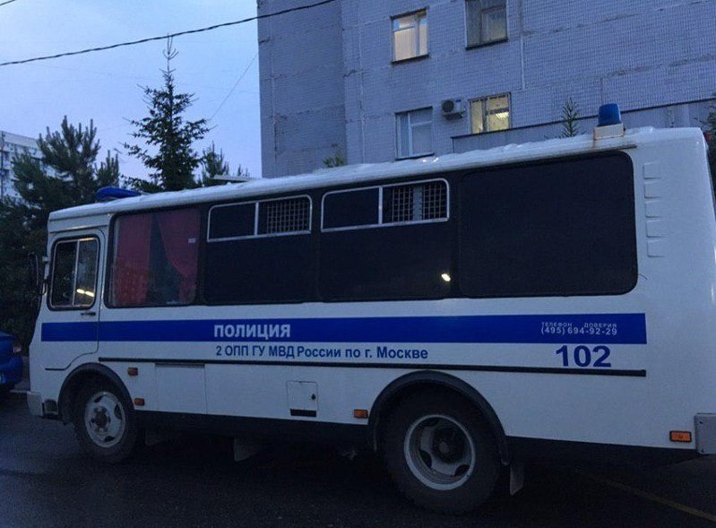 В "порно-штаб" Навального заглянула полиция