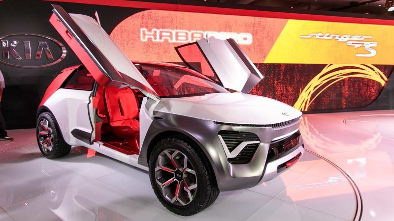 Новый кроссовер Kia предстанет в нескольких вариантах