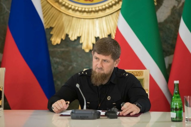 Кадыров рассказал о фото с "нерукопожатным" вице-премьером Украины