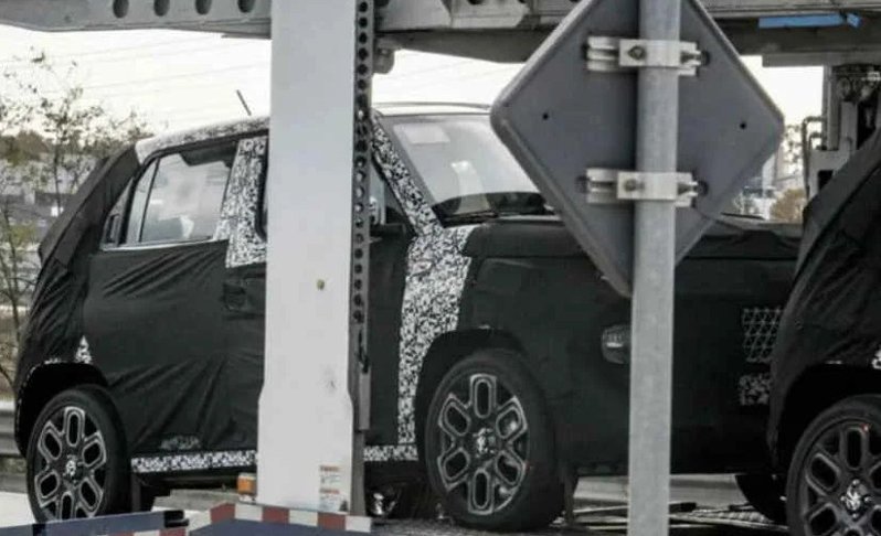 Самый дешевый кроссовер Hyundai застрял в снегу