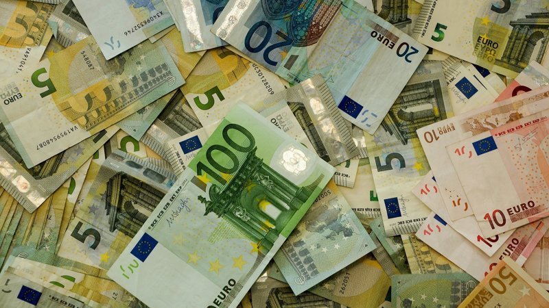 Газпром разместил облигации объемом 1 млрд евро