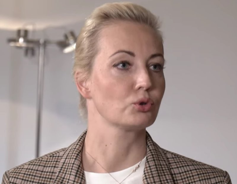 Юлия Навальная прилетела в Германию, - Der Spiegel
