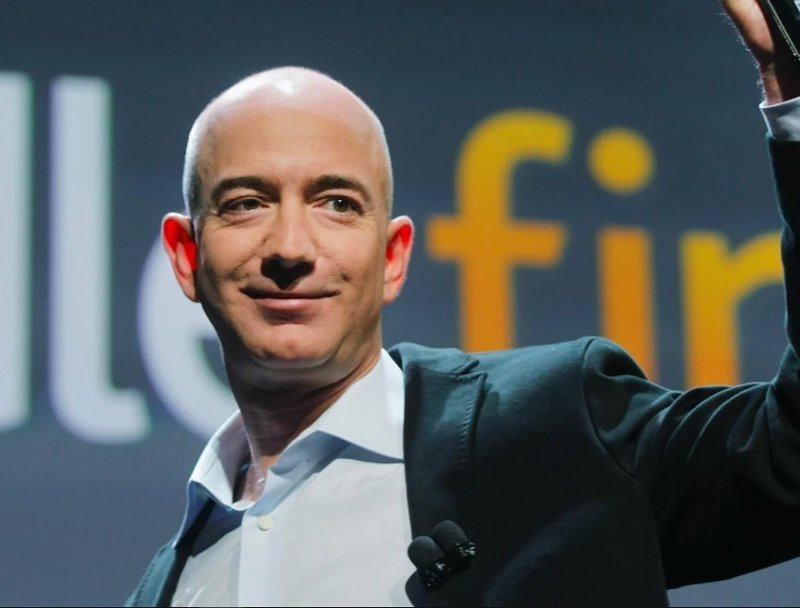 Основатель Amazon Безос покинет свой пост