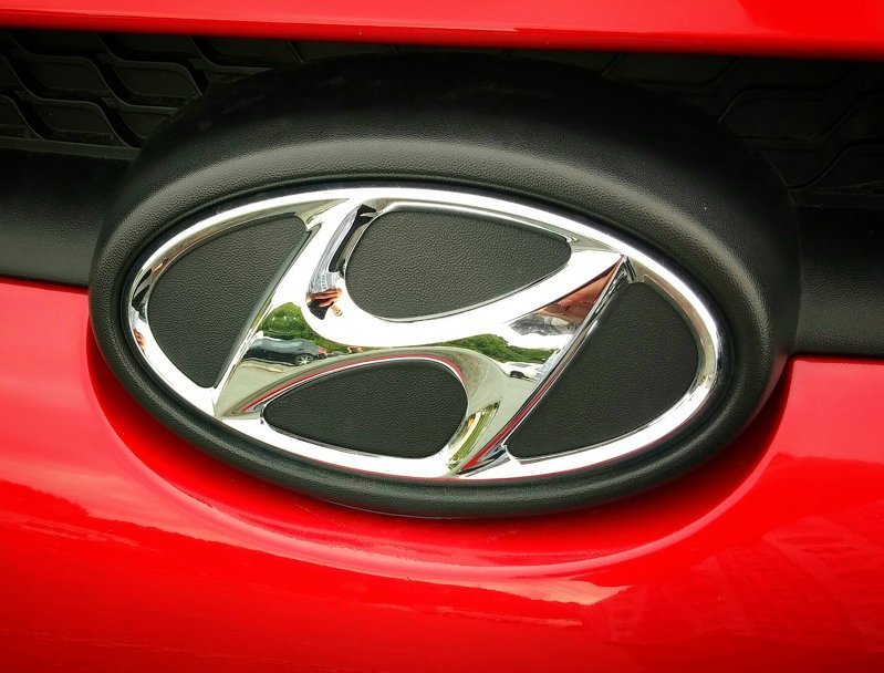 Hyundai представила робота-консультанта для автосалонов