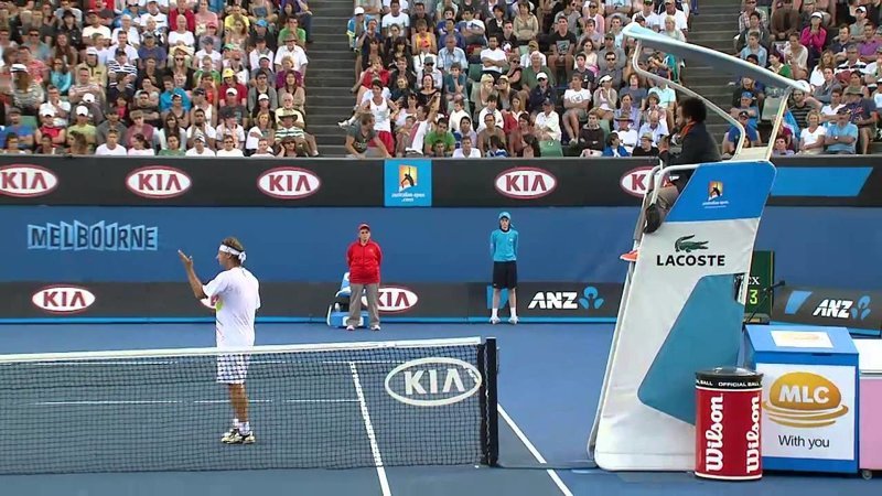 Экономят? На "Australian Open" сокращают судей
