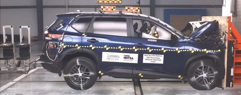 Новый Nissan провалил тест на безопасность пассажира