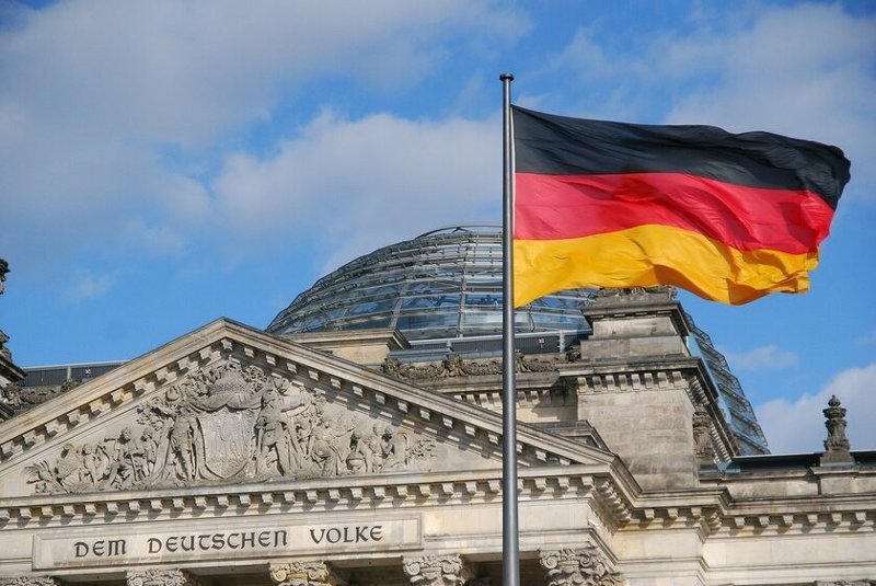 В Германии прошли масштабные рейды против криминальной сети неонацистов