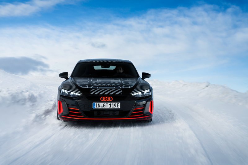 Новый электромобиль Audi E-Tron GT: какой он будет