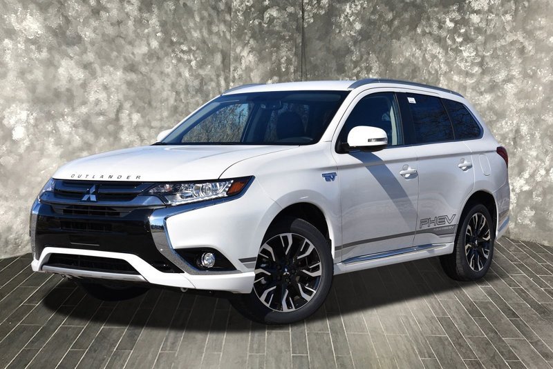 Ford представил 7-местного соперника Mitsubishi