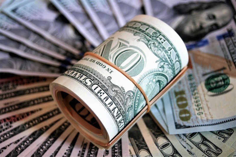 Центробанк установил курсы валют на 30 марта
