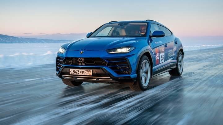 Lamborghini Urus установил новый рекорд скорости на льду