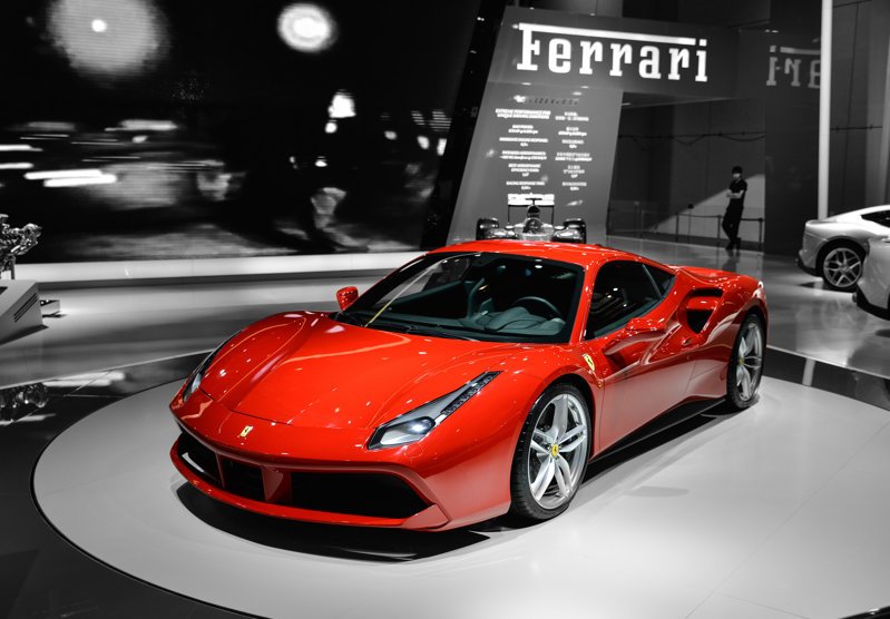 Будущий кроссовер Ferrari заметили на испытаниях