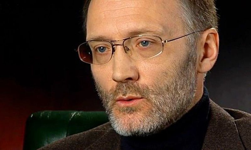 Политолог разоблачил военно-политический шантаж Украины в Донбассе