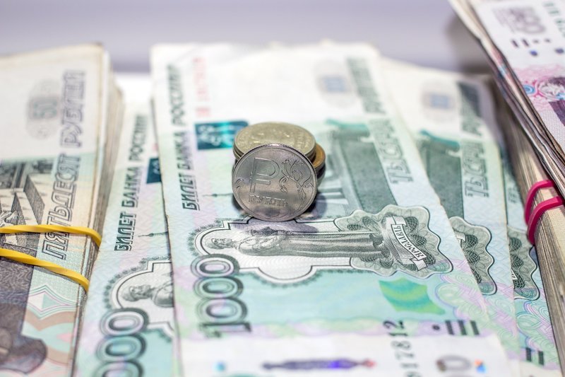 Песков прокомментировал решение ЦБ изменить тысячерублевую купюру