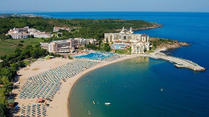"Интурист" перечислил страны, которые готовы открыть границы с Россией