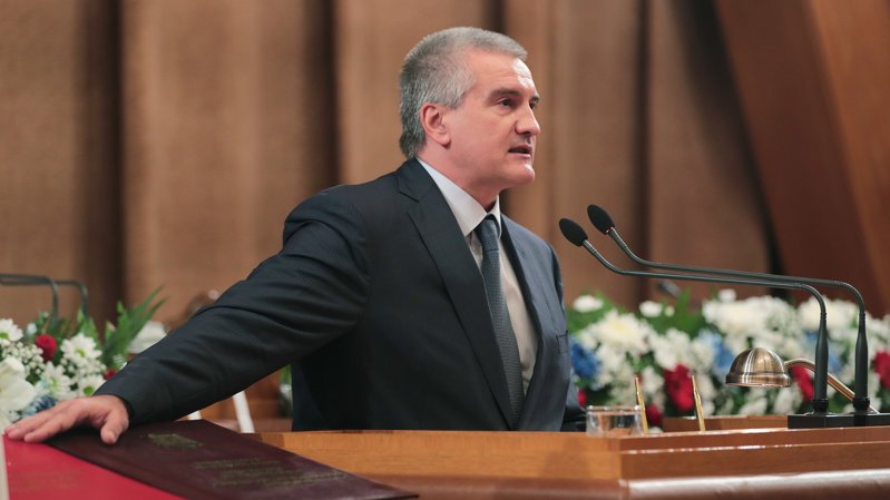 Аксенов поручил проработать худшие сценарии с водоснабжением Крыма