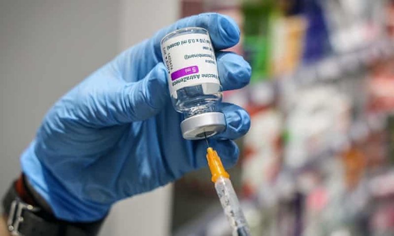 Вероятный побочный эффект от AstraZeneca поражает молодых женщин