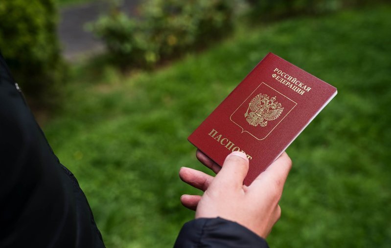 Гражданство РФ и Украины у жителей Донбасса в Кремле не считают проблемой