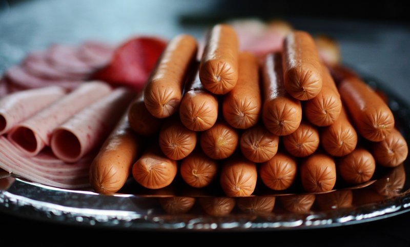 7 продуктов, которые опасно греть в микроволновке