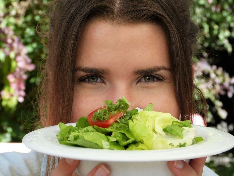 5 продуктов, которые сохранят ваше зрение