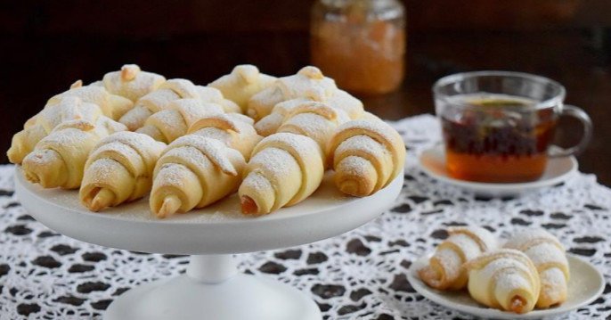 Как быстро и просто испечь вкусные рогалики на кефире
