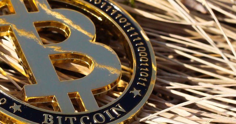 Биткоин за день подешевел на 5 тысяч долларов