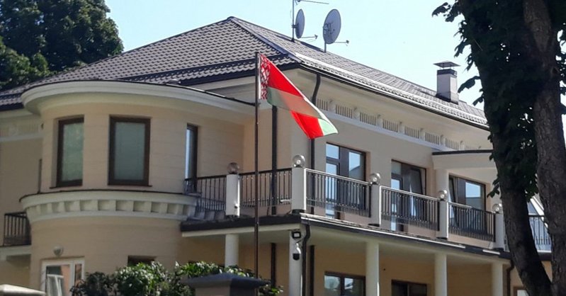 Латвия в ответ высылает всех белорусских дипломатов