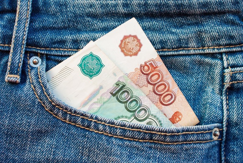 Переход на "четырехдневку" может отразиться на зарплате жителей России