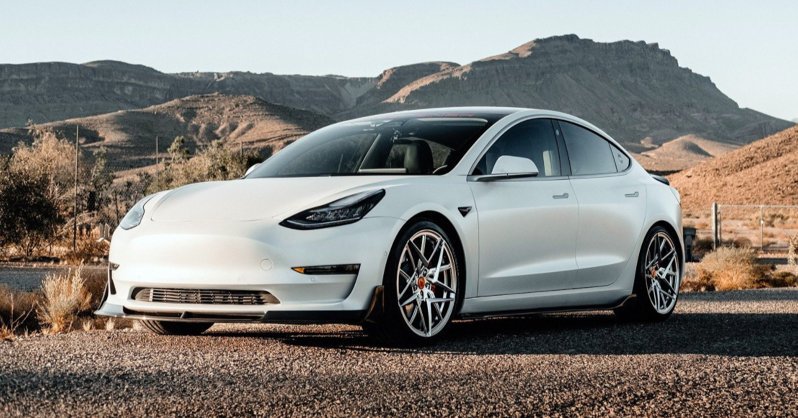 Маск запретил продавать автомобили Tesla за биткоины