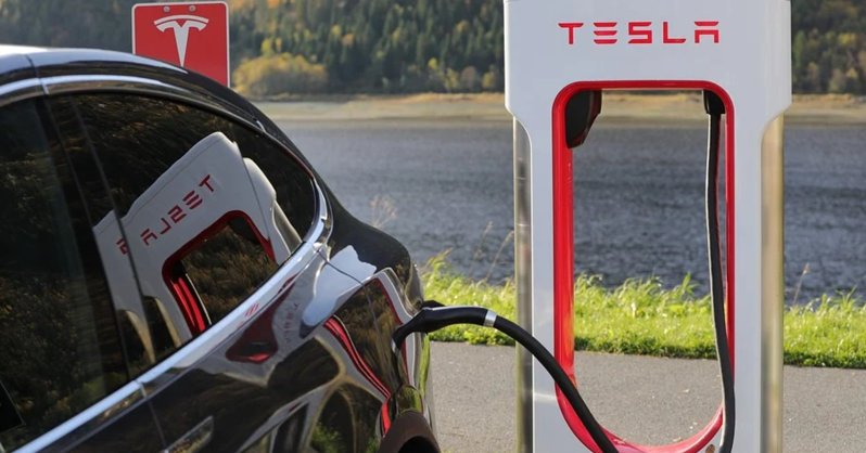 Tesla обязали выплатить компенсацию из-за медленной зарядки