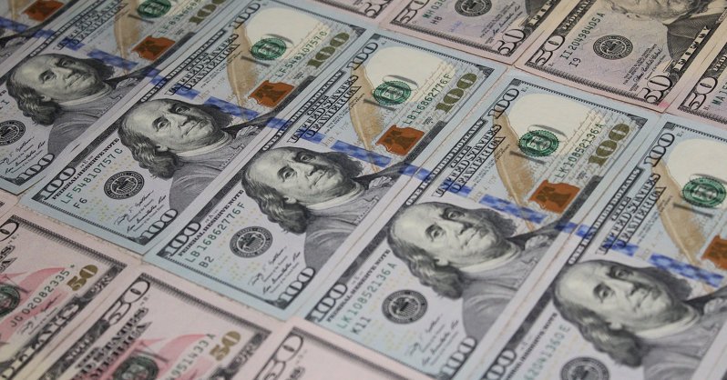 Во Флориде мужчина украл 24 млн долларов COVID-помощи