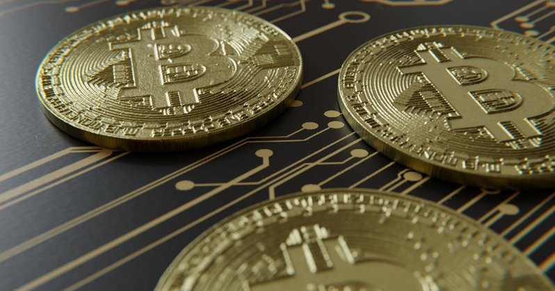 Курс биткоина может рухнуть: эксперты рассказали о "кресте смерти"