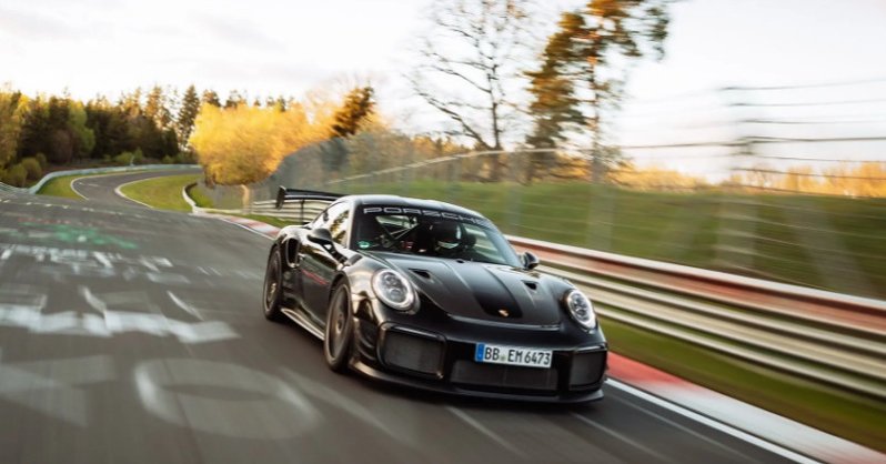Porsche установил новый рекорд Нюрбургринга
