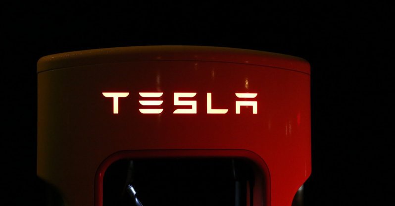 Илон Маск объяснил подорожание машин Tesla