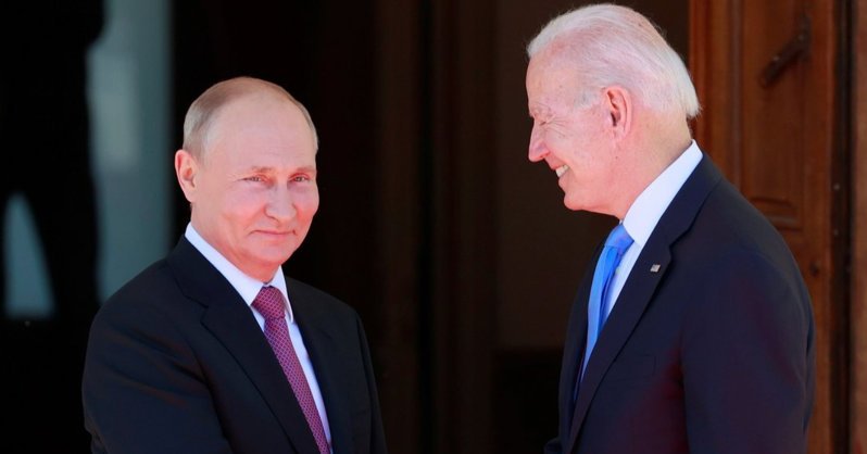 Байден vs Путин: в чем особенности лимузинов президентов