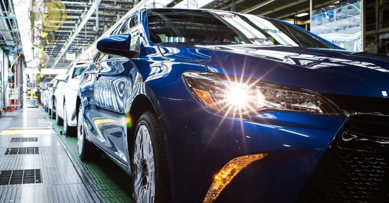 Toyota приостановила работу заводов в Таиланде