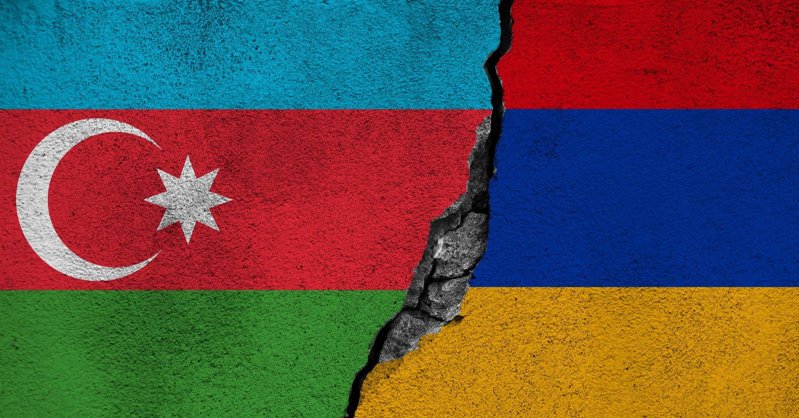 Армения и Азербайджан обвинили друг друга в перестрелках на границе