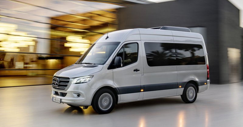 Mercedes выпустил обновленный Sprinter