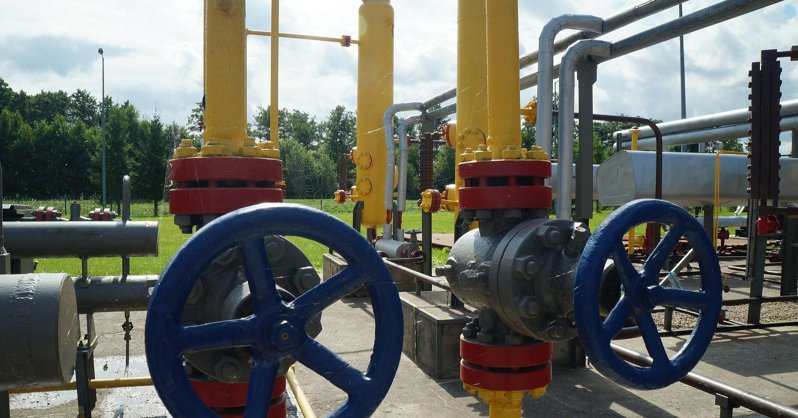 Цены на газ в Европе превысили 900 долларов