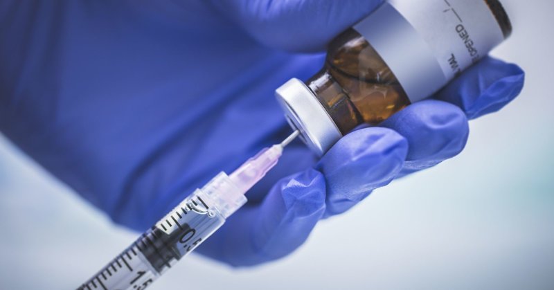 Италия введет обязательную вакцинацию для всех профессий