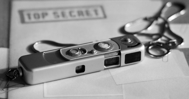 Окружение президента Чехии подозревают в сливе секретной информации