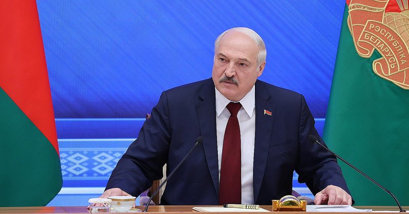 Лукашенко требует от ЕС оплатить возвращение мигрантов в Ирак