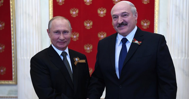 Путин и Лукашенко поговорили по телефону