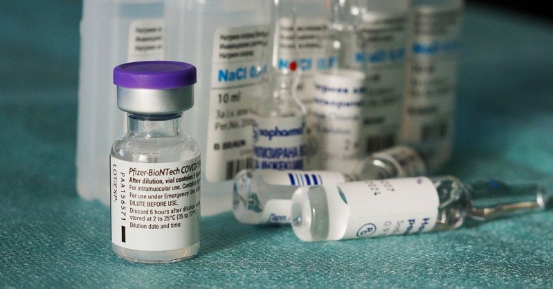 Испытания вакцины Pfizer проводили с нарушениями - СМИ